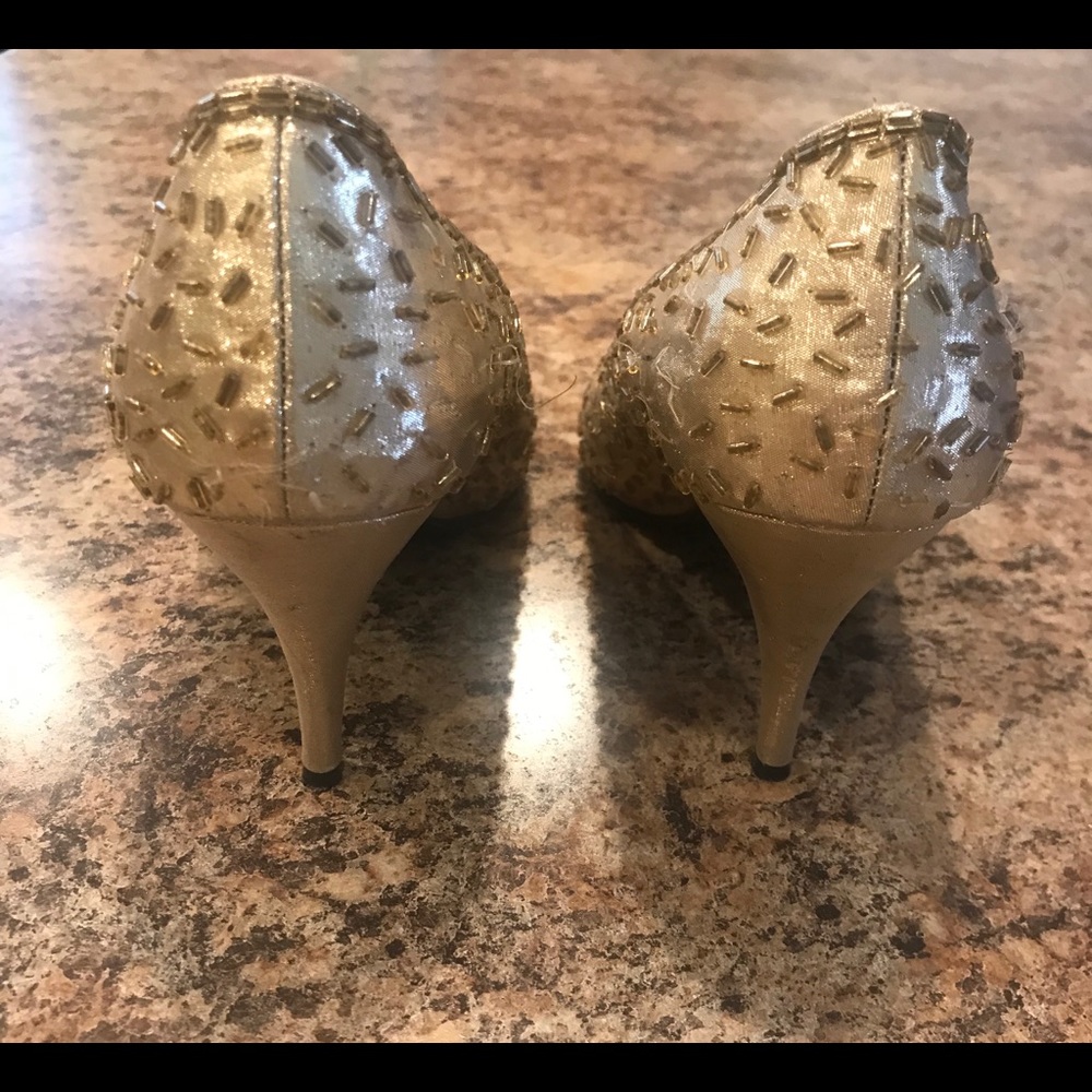Gold Sequined High Heels - Picture 4 of 7